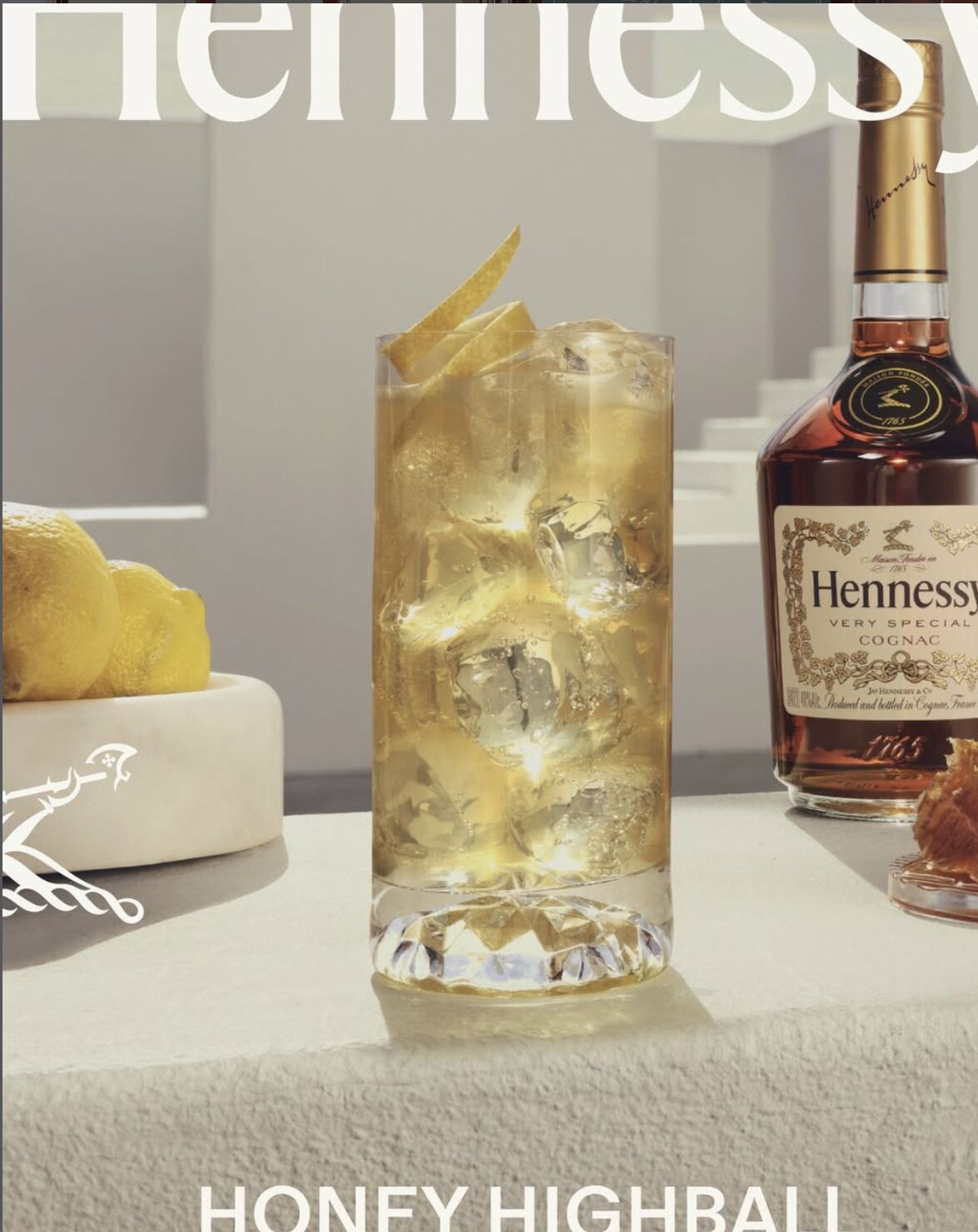 Hennessy Very Special servi en highball